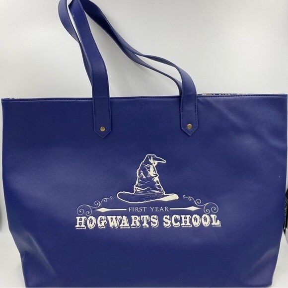 Loungefly Retired Harry Potter Hogwarts Tote Bag Purse - Picture 4 of 7